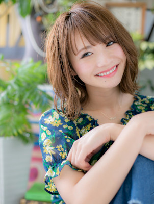 くせ毛風無造作カール♪小顔ゆるふわミディ　ことりベージュ