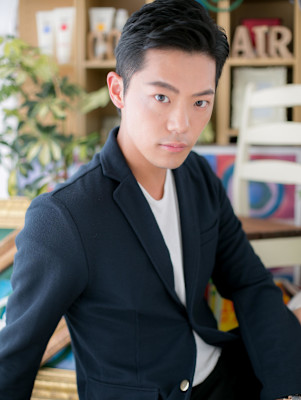 好感度大！爽やかツーブロックショート　ネイビーブラック