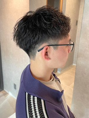 ニュアンスパーマ　ツーブロック　メンズショート　マッシュヘア