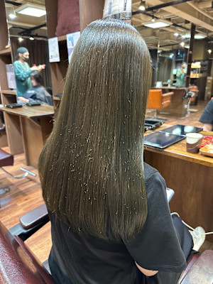 寒色の新定番♪オリーブグレージュ♪