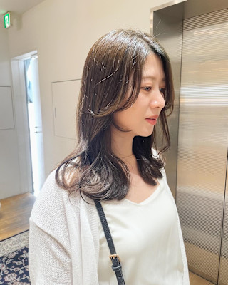 olive beige 顔周りカット