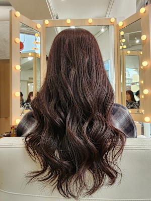 艶のある暖色カラー