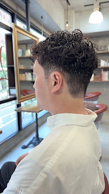 メンズ2ブロックパーマ。