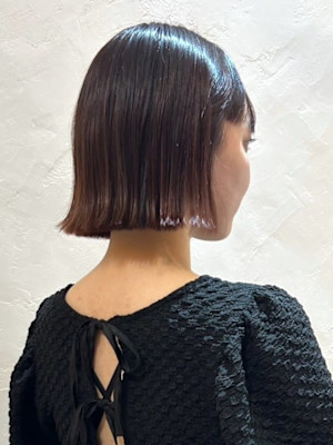 ナチュラルブラウン　グレージュ　切りっぱなしボブ　ミニボブ