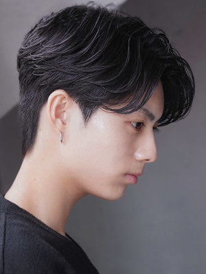 韓国毛流れハンサムショート