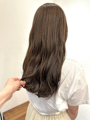 池袋 イルミナカラー ハイライト やわらかベージュ♪