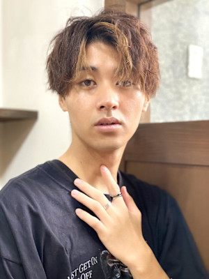 ツイスパ×フェイスフレーミングカラー　担当川角