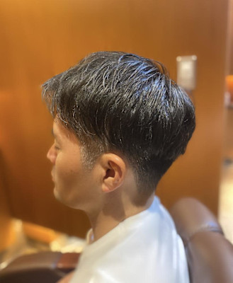 ナチュラルツーブロック 理容室