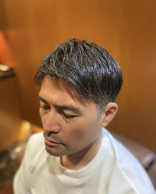 ナチュラルツーブロック 理容室