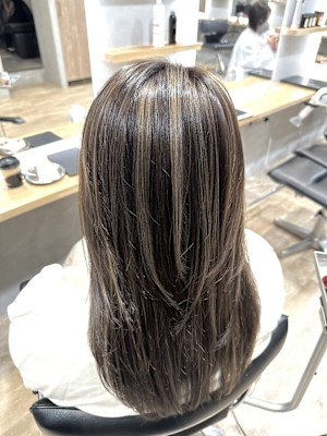 白髪ぼかし/ハイライトカラー/カラー/透明感/ハイライト