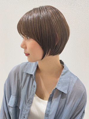 ショートボブ