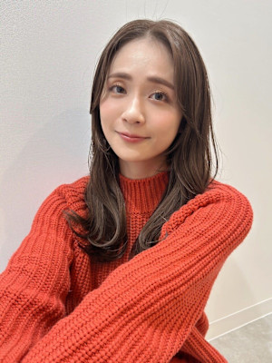 10代/20代/30代/小顔/くびれ/透明感/センターパート