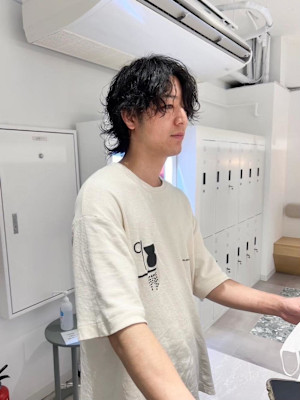 メンズミディアムウルフパーマ