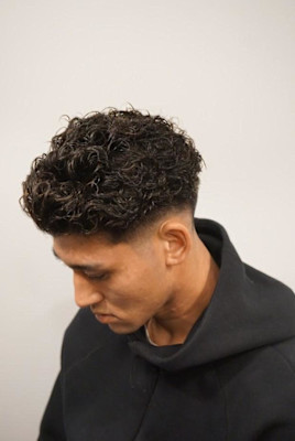 オールバックパーマ