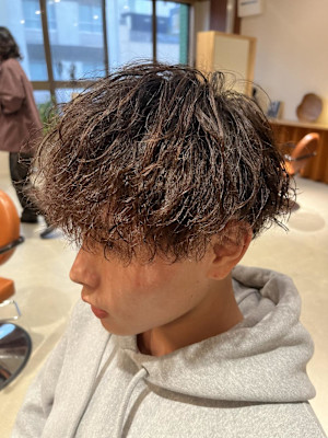 Eiji_波巻きパーマ