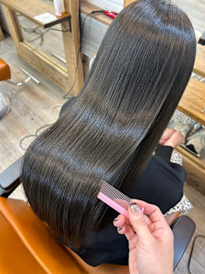 丸型卵形髪質改善縮毛矯正ストレート美髪アッシュブラック渋谷