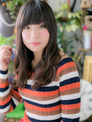 大人かわいい♪やわらかフレアカール　グレージュカラー