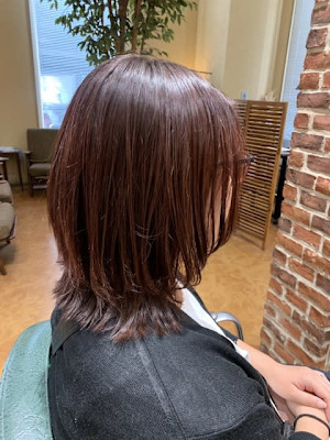 外ハネくびれスタイル