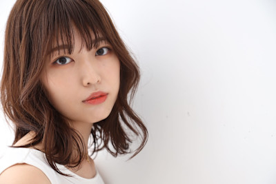 軽やかミディアムスタイル