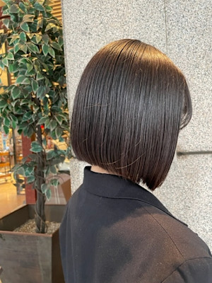 切りっぱなしボブ