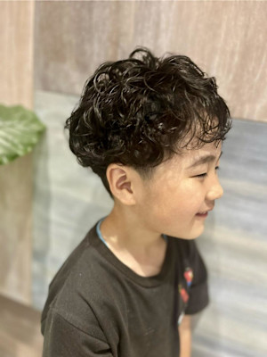 キッズくるくるパーマ