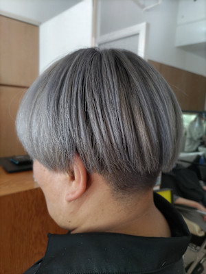 グレイッシュ×刈り上げショート