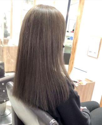 アッシュベージュ