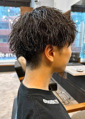 【IRIE 赤坂】波巻きスパイラルパーマ