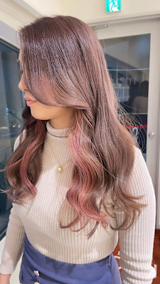 ラベンダーベージュ　インナーカラーピンク