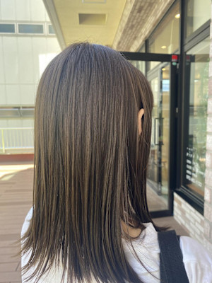 アッシュベージュ