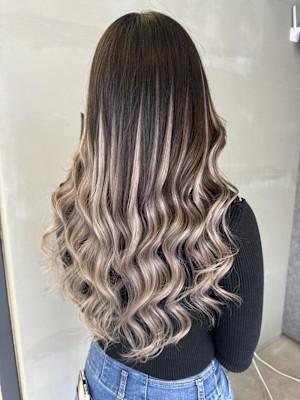 可愛すぎて大人気！エクステバレイヤージュ！