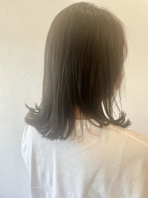イルミナカラー/外ハネ/ストレート