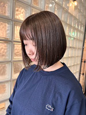 切りっぱなしボブ