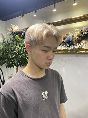 ウルフアッシュブラックカルマパーマベリーショート