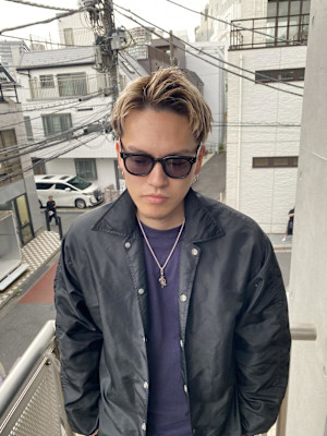 ウルフアッシュブラックカルマパーマベリーショート