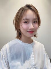 くびレイヤーエモージュ愛されショートボブ似合わせカット