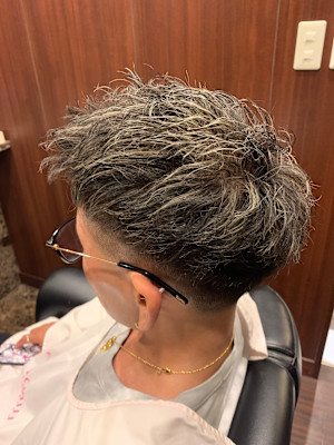 ホワイトメッシュ+スキンフェード