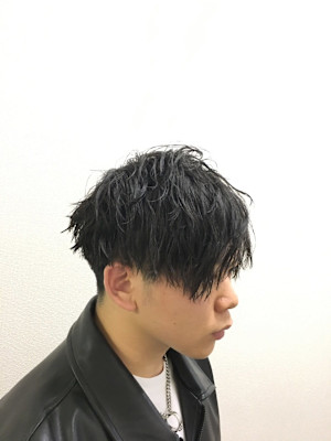 前下がりスパイラルパーマ