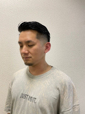 スキンフェード×ハードパート