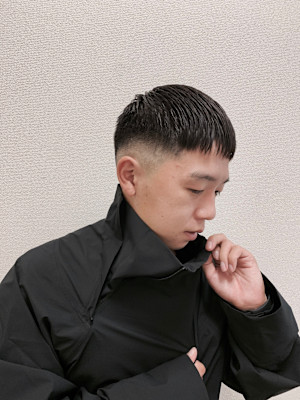 スキンフェードクロップスタイル