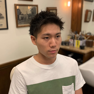 束感ツーブロックショート