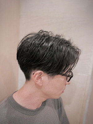 センターパートナチュラルヘア