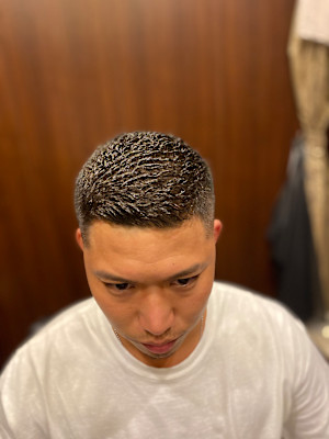 濡れパンスキンフェード