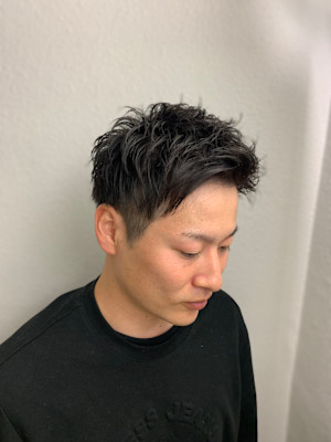 ツーブロック前上げスタイル《五反田／理容室/バーバー》