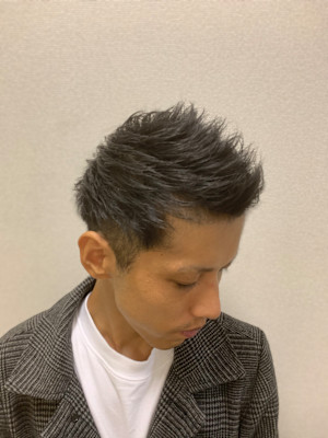 ツーブロックジェットモヒカンスタイル