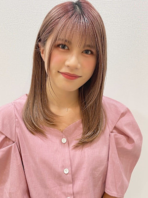 ハイトーンベージュミディアムスタイル