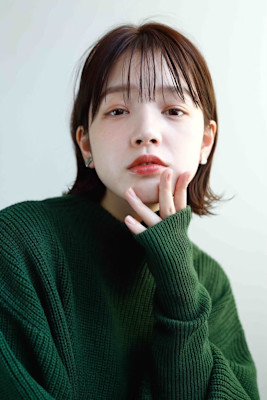 外ハネ切りっぱなしボブ。誰からも好かれるスタイル