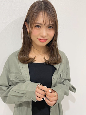 おくれ毛で小顔に♪ミディアムワンカー