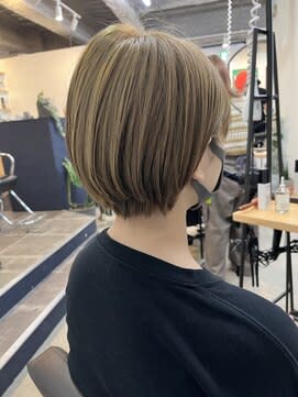 【天神 今泉 大名】　ミニボブ　カーキベージュ