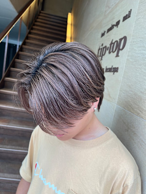 メンズセンターパート、ハイトーンカラー　tiptop目白